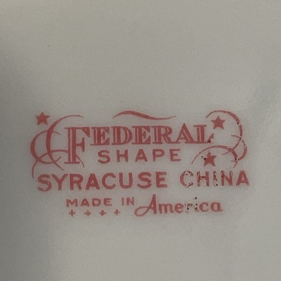 Syracuse China Suzanne gravy boat w an attached underplate. Vintage. 40’s-70’s - Picture 8 of 10